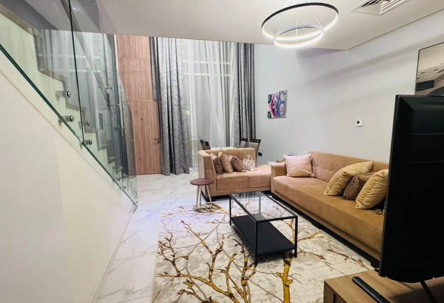 Rukan 3 Corner Villa